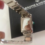 Relógio Baume & Mercier em aço e diamantes