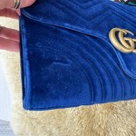  Gucci GG Marmont Velvet 